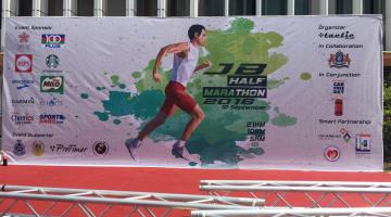 Circle of Love - JB Half Marathon